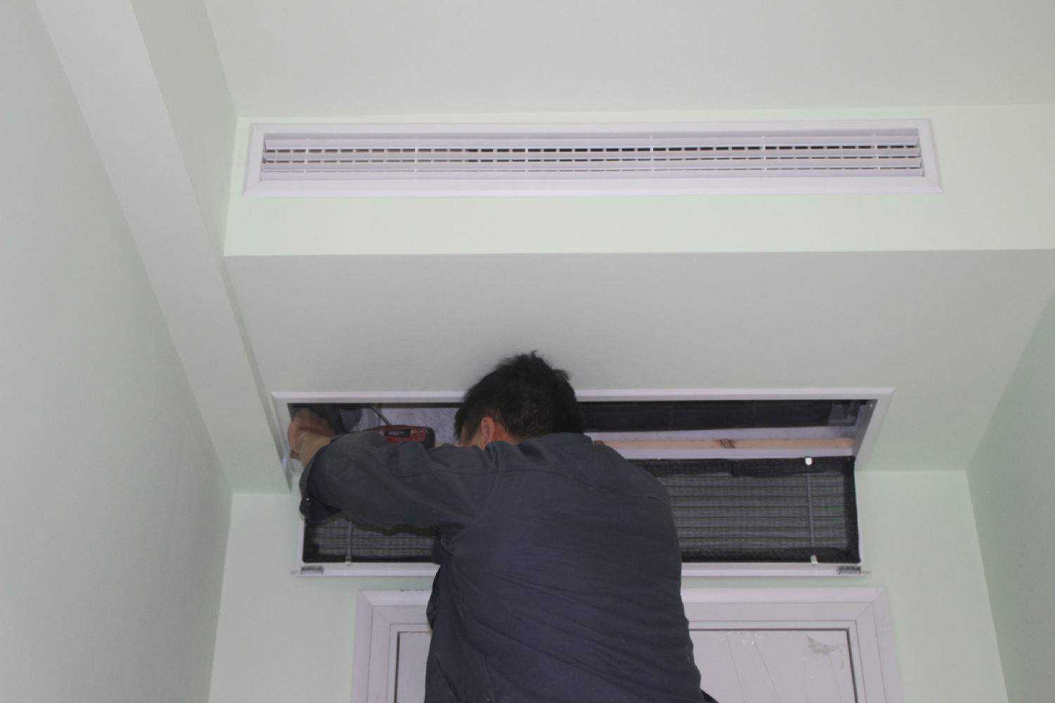 家用中央空调漏水维修案例